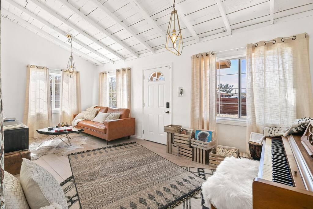 The Desert Nomad Retreat In Joshua Tree Village Екстер'єр фото