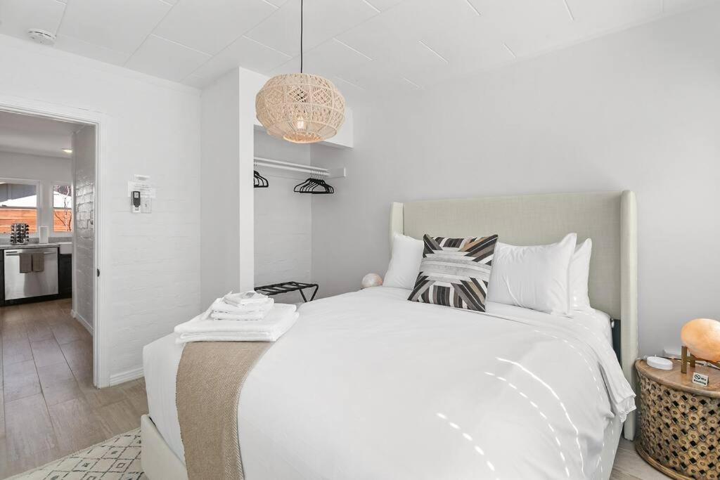The Desert Nomad Retreat In Joshua Tree Village Екстер'єр фото