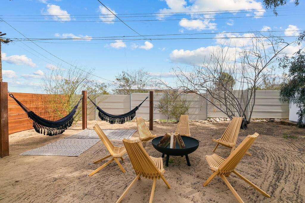 The Desert Nomad Retreat In Joshua Tree Village Екстер'єр фото