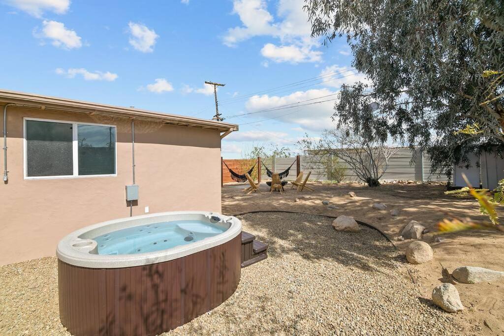 The Desert Nomad Retreat In Joshua Tree Village Екстер'єр фото